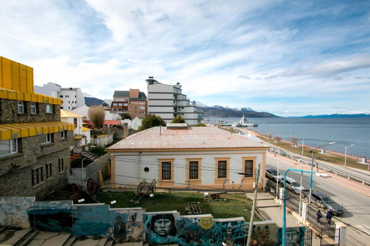 Rivadavia Apartamentos ウシュアイア エクステリア 写真